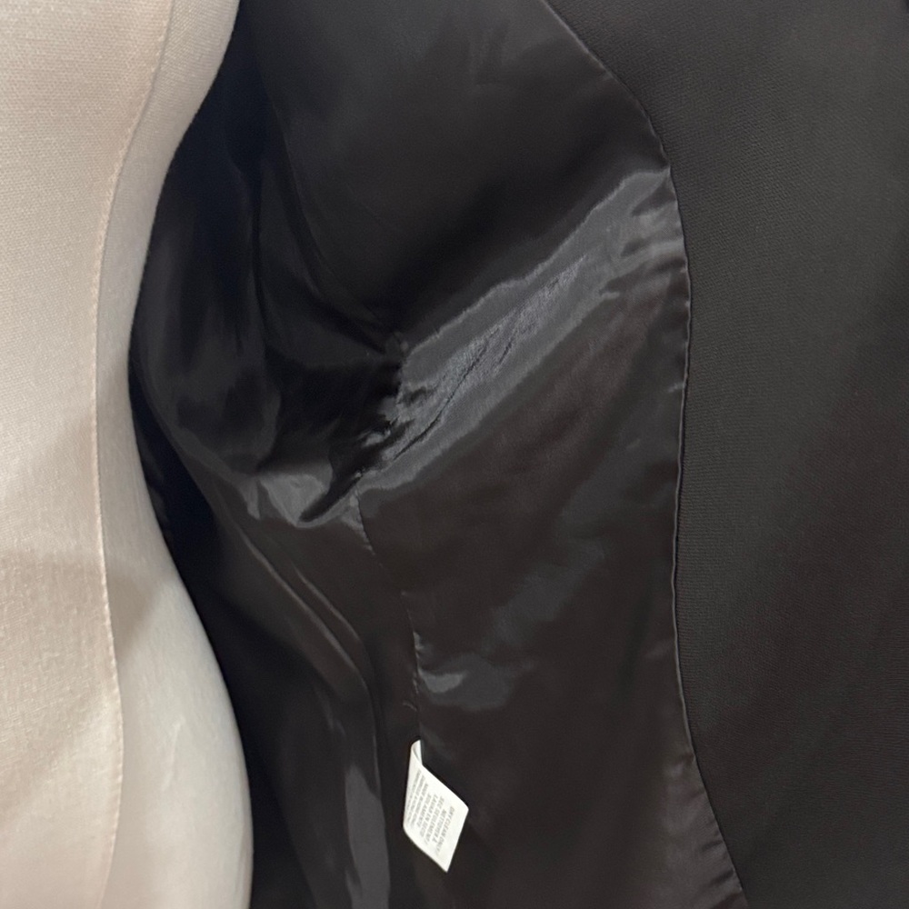 Oscar de la Renta Black Blazer with Off-White Piping – Size 14 - Picture 11 of 12